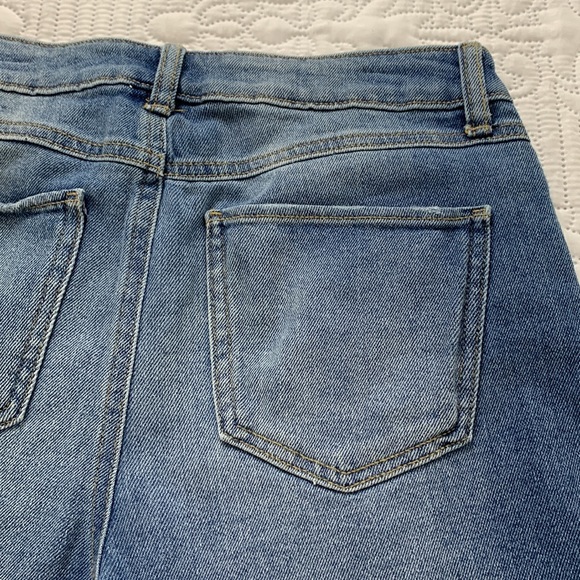 NWT Sincerely Jules High Rise Wedge Denim Shorts - Picture 5 of 13